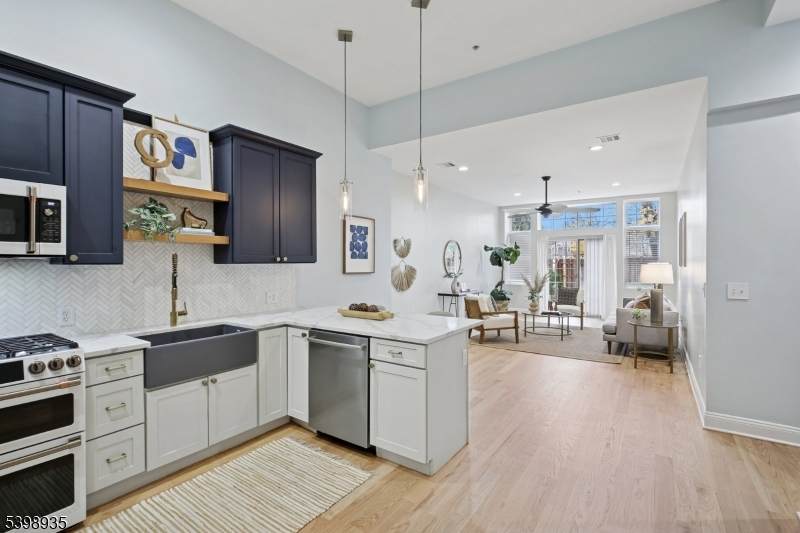 186 Walnut St - Photo 1