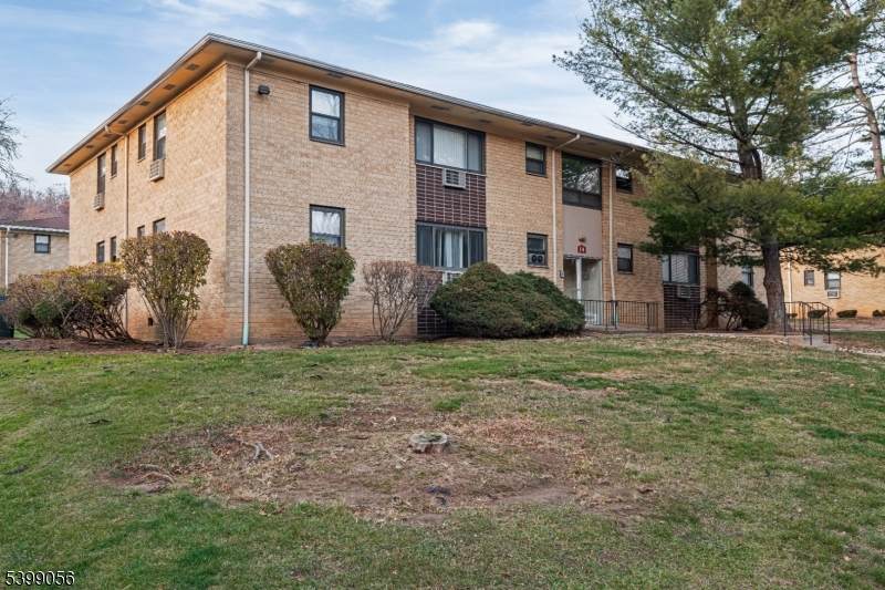 401 Us Highway 22 - Photo 1