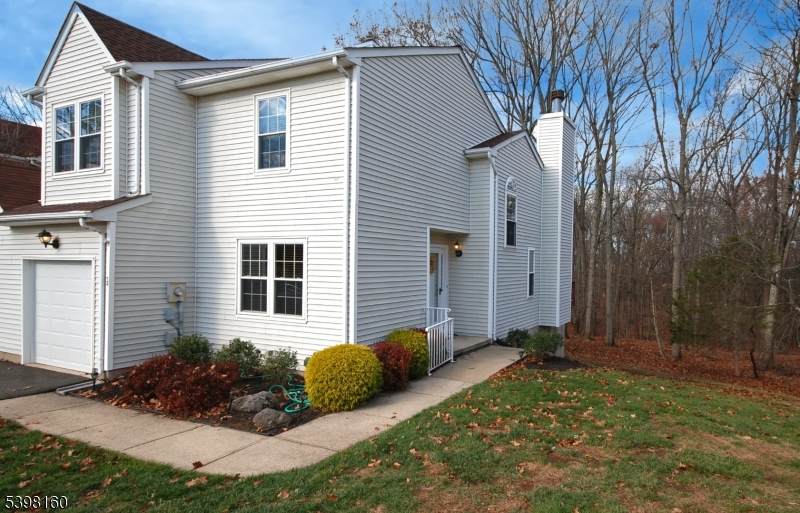 34 Iroquois Trl - Photo 1