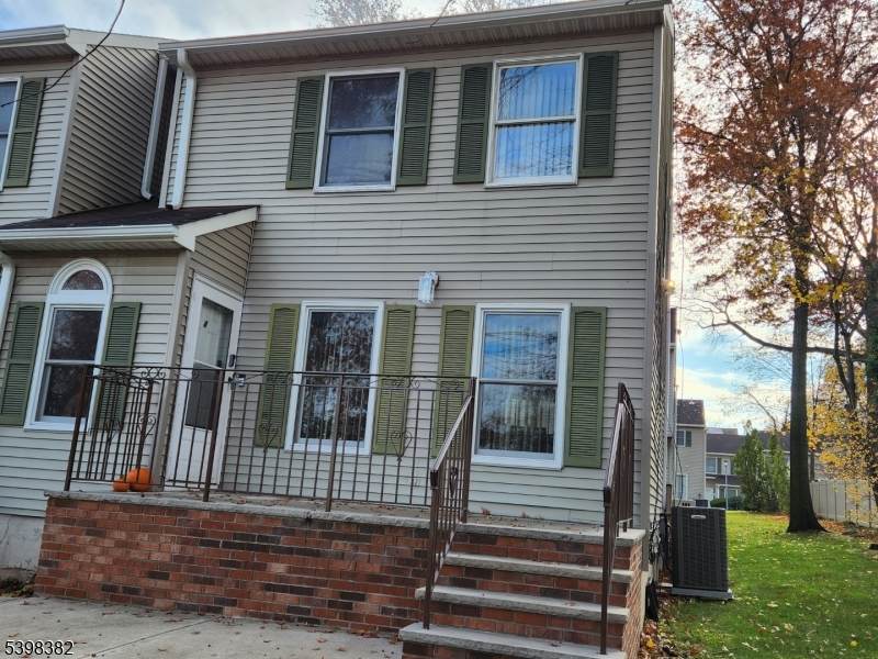 660 Irvington A C0004 - Photo 1