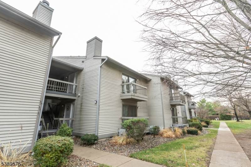 32 Sam Bonnell Dr - Photo 1