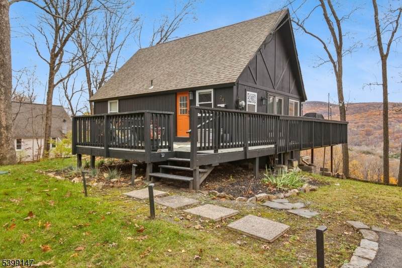 24 Peach Tree Rd - Photo 1