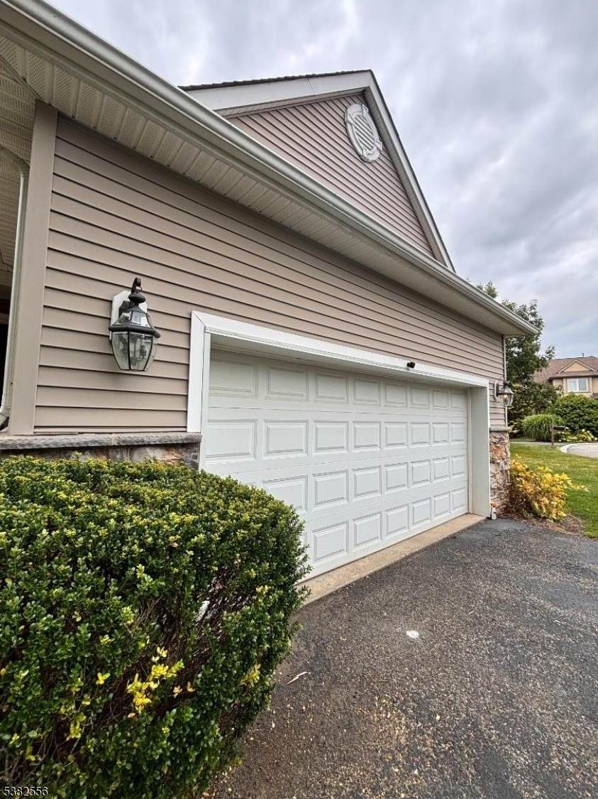 5 Little Tarn Ct - Photo 1