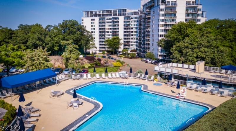 1 Claridge Dr - Photo 1