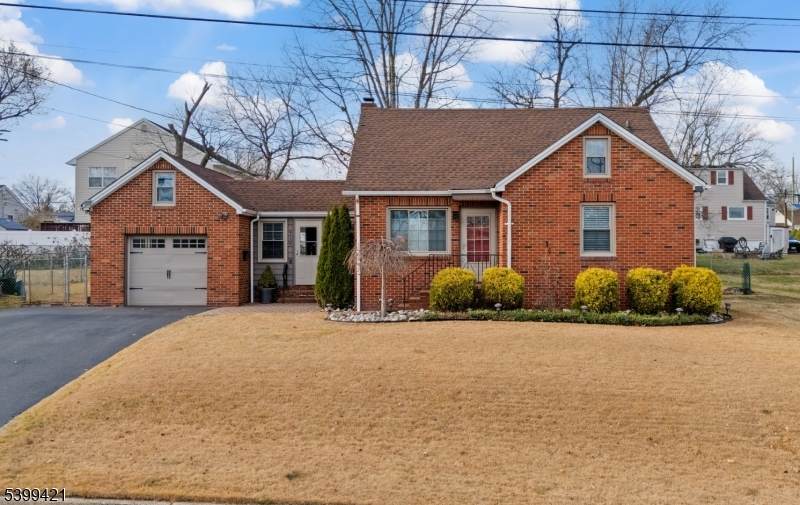 918 Fable Ave - Photo 1