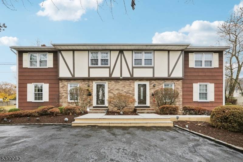 822 Pompton Ave - Photo 1