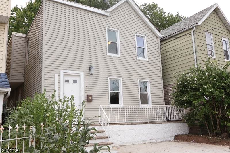 91 Winans Ave - Photo 1