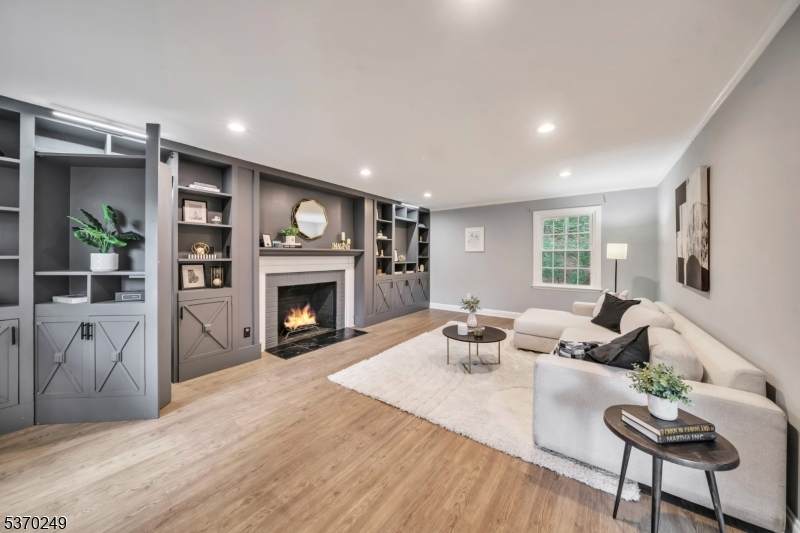 359 Dogwood Way - Photo 1