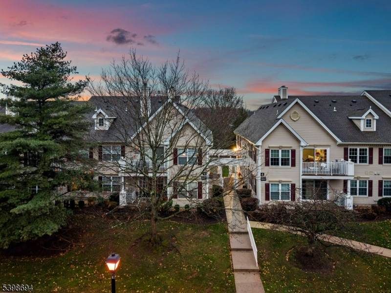 420 Azalea Ter - Photo 1