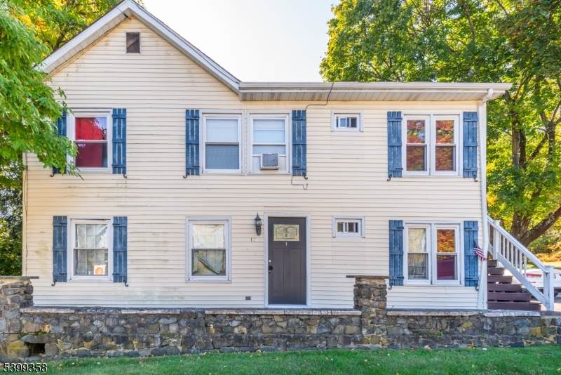 1430 Sussex Tpke - Photo 1