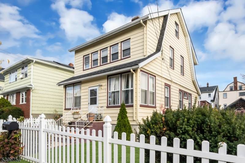 110 Whittlesey Ave - Photo 1