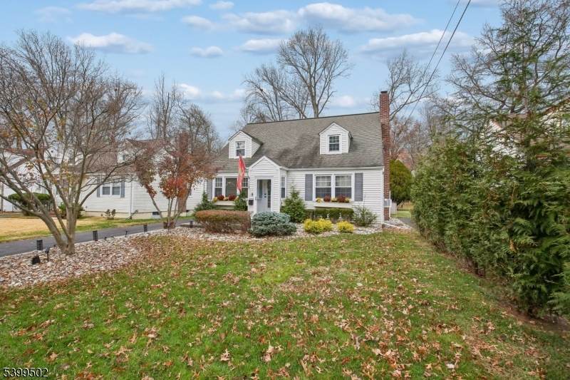 1147 Inwood Pl - Photo 1