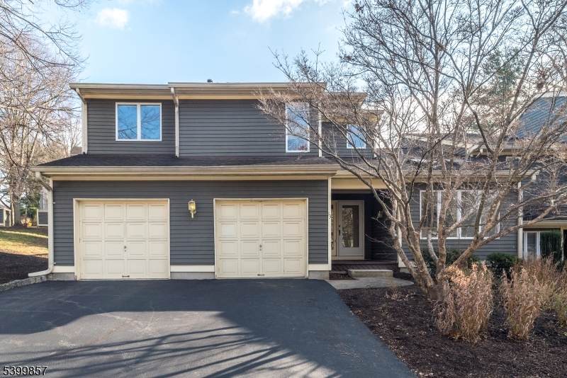 13 Greenbriar Ln - Photo 1