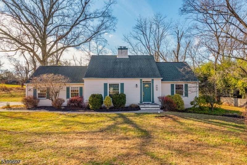 18 Farview Dr - Photo 1