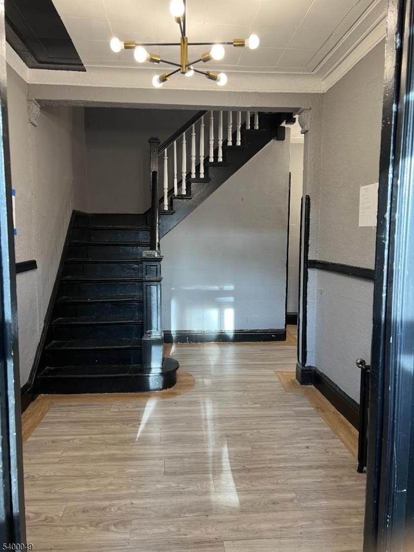 715 Arlington Ave - Photo 1