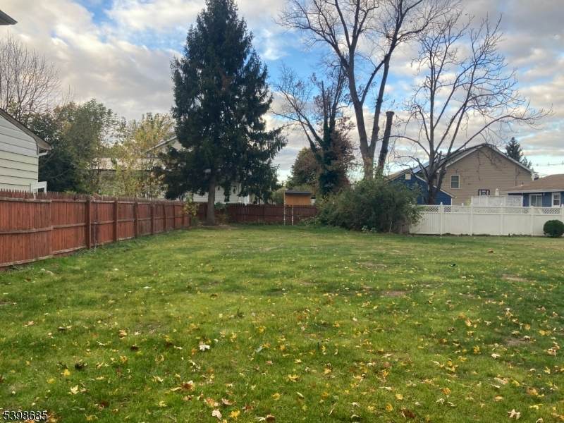 312 North St - Photo 1