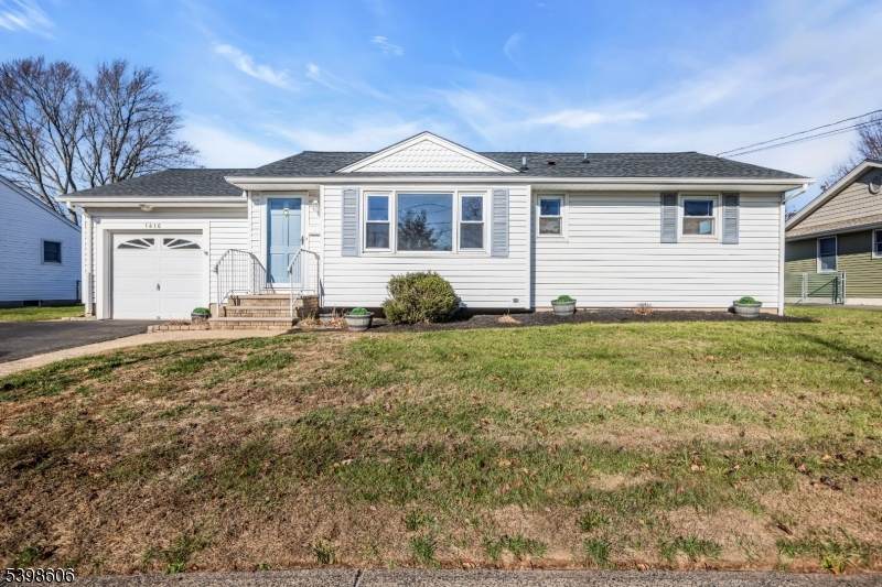 1416 Dominic St - Photo 1