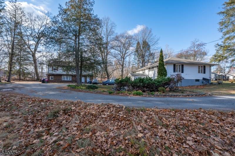 276 Garden Rd - Photo 1