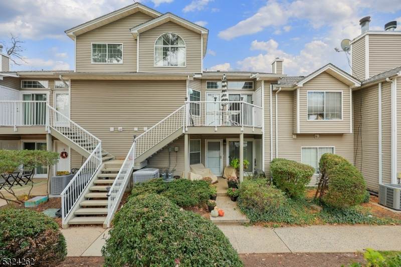 28 Spruce Court - Photo 1