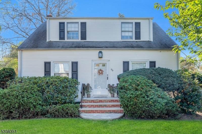 99 Burke Rd - Photo 1