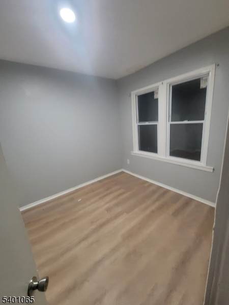 2 Montrose Ter - Photo 1