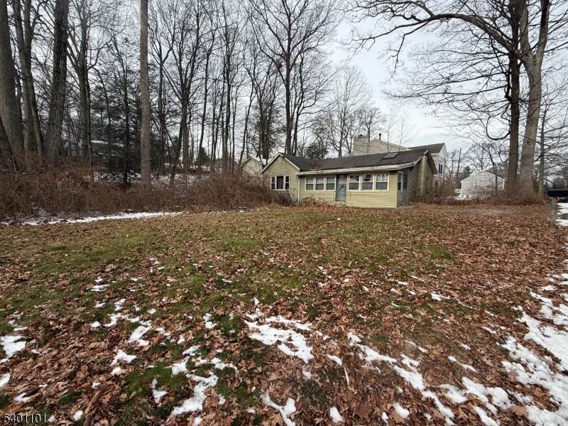 109 Fairlawn Dr - Photo 1