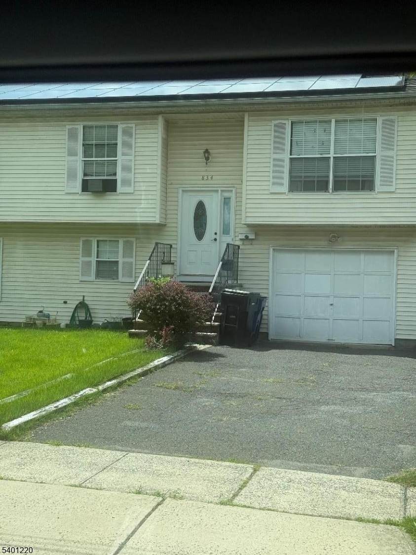 834 Central St - Photo 1