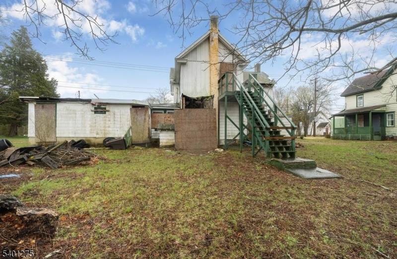 613 S New York Rd - Photo 1