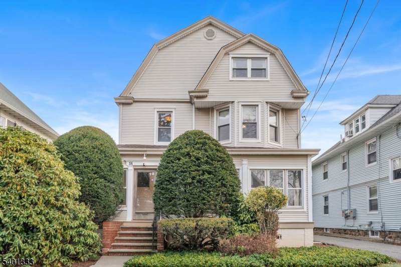 16 Hanford Pl - Photo 1