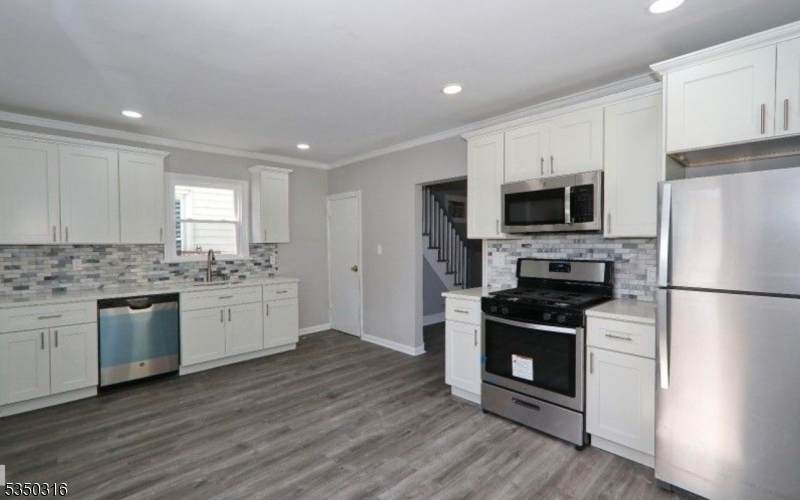 321 South Ave - Photo 1