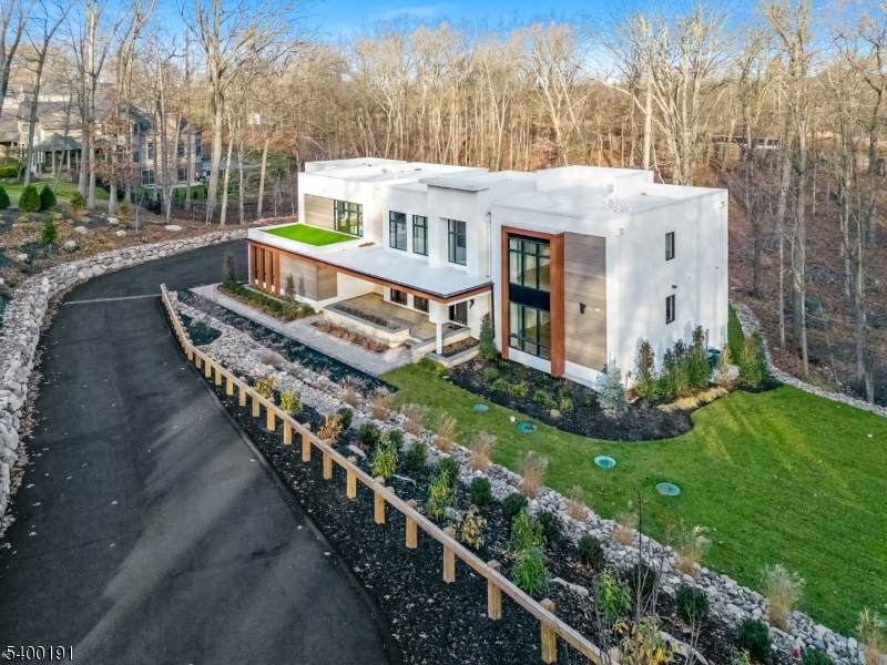 10 Big Ramapo Rd - Photo 1