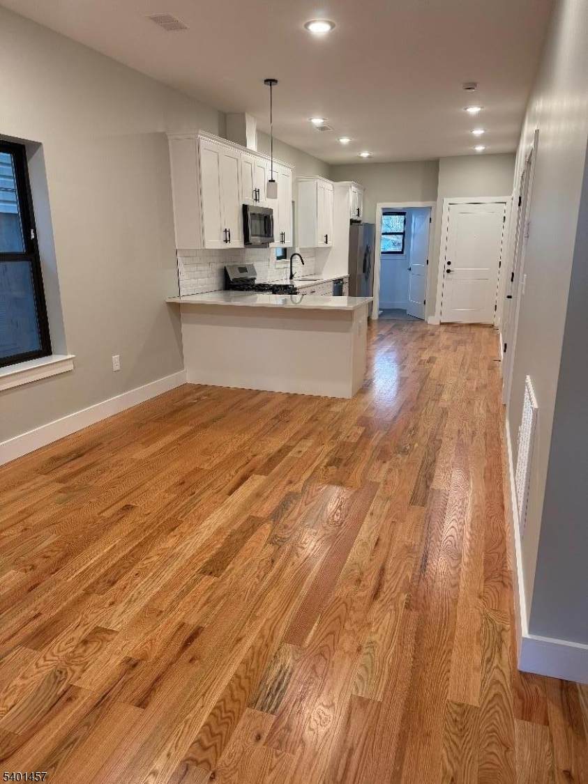 76 Barbara St - Photo 1