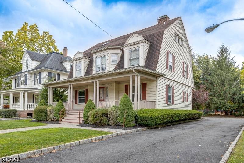 134 S Euclid Ave - Photo 1