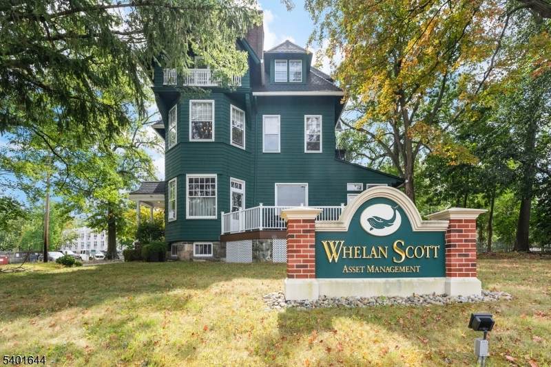 1 Madison Ave - Photo 1