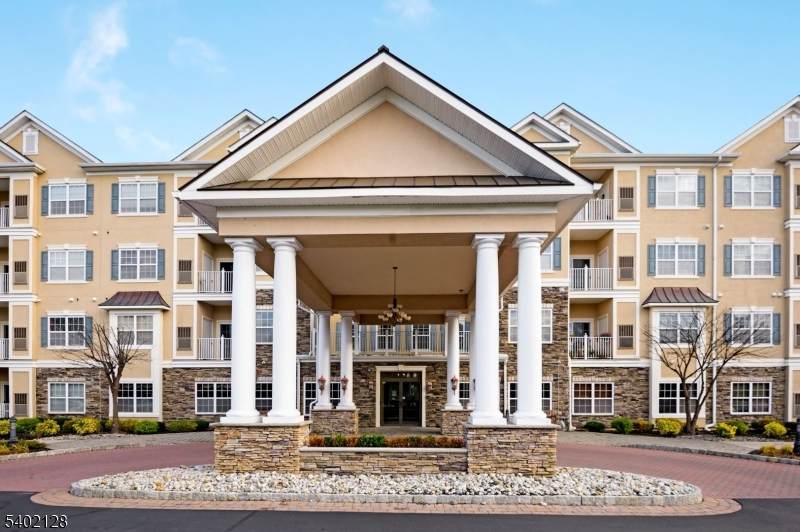 540 Cranbury Rd - Photo 1