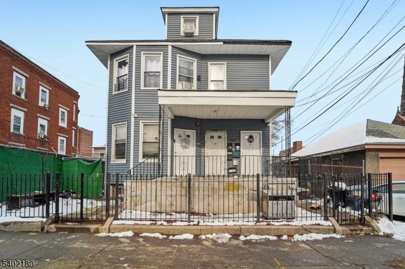 363 Van Houten St - Photo 1
