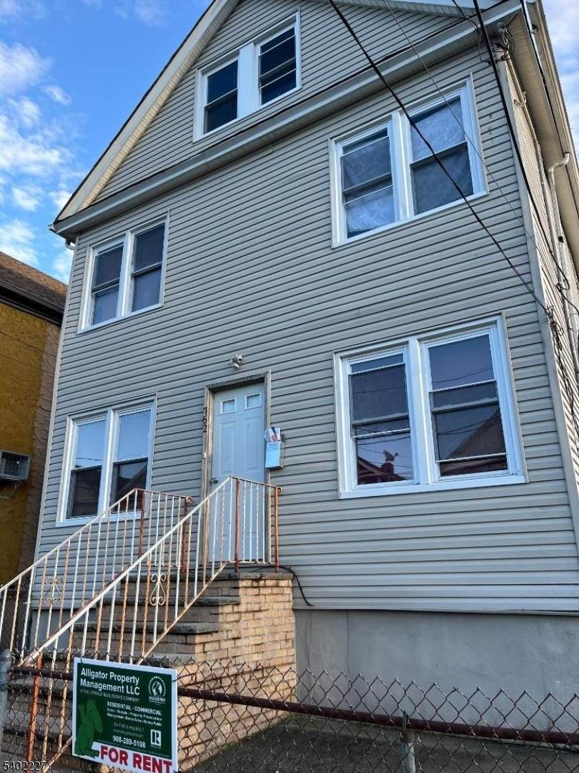 762 Ogden St - Photo 1