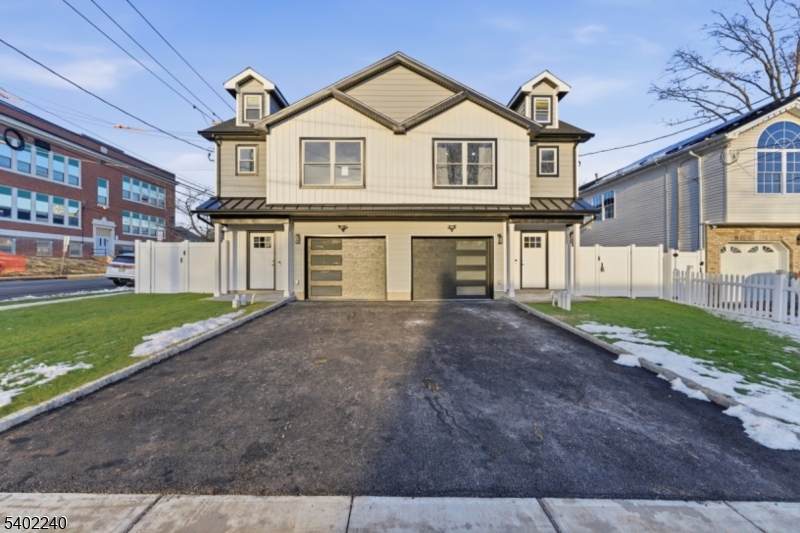 914 Bower St - Photo 1