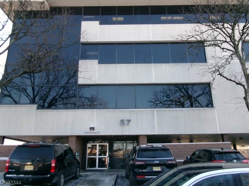 57 Willowbrook Blvd - Photo 1