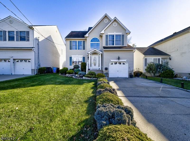 357 George St - Photo 1