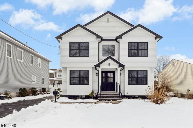 14 Concord St - Photo 1