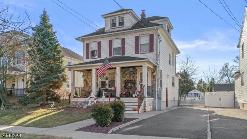 405 Madison Ave - Photo 1