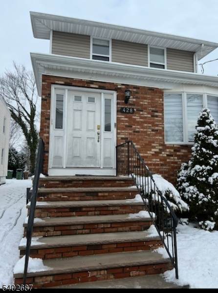 428 Brook St - Photo 1