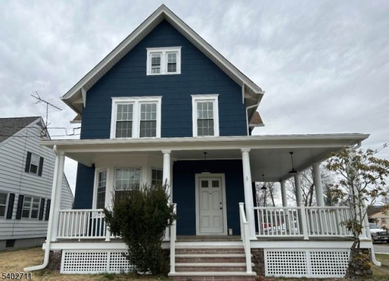 21 Bartholdi Ave - Photo 1