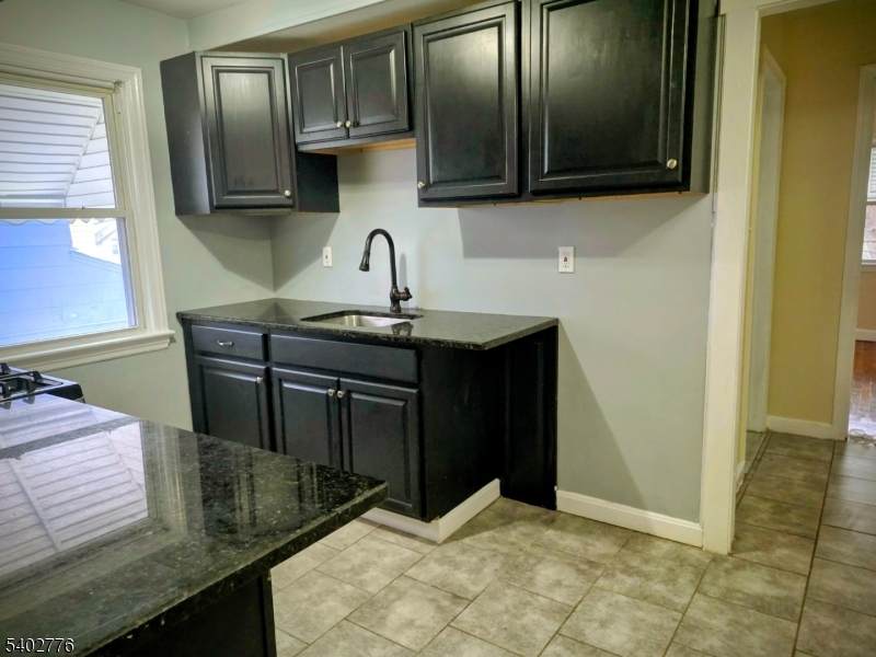 331 Union Ave - Photo 1