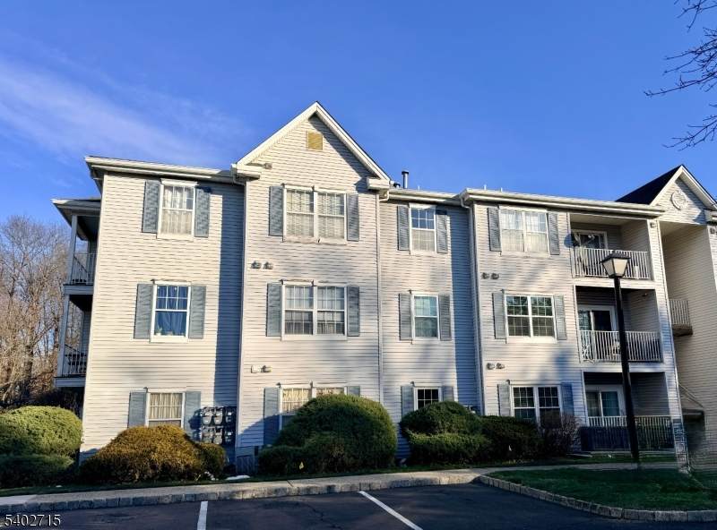 109 Stratford Place - Photo 1