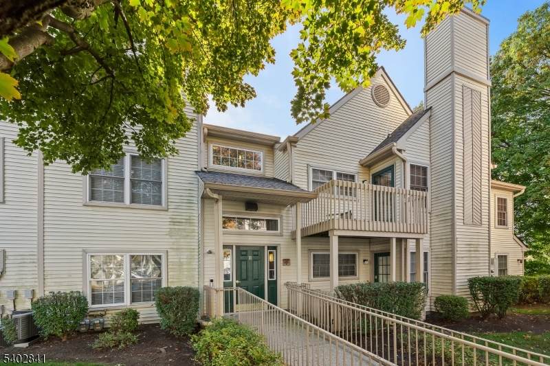 11 Evergreen Dr - Photo 1