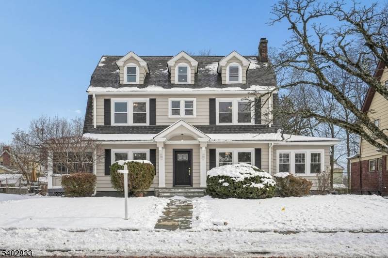 44 Madison Ave - Photo 1