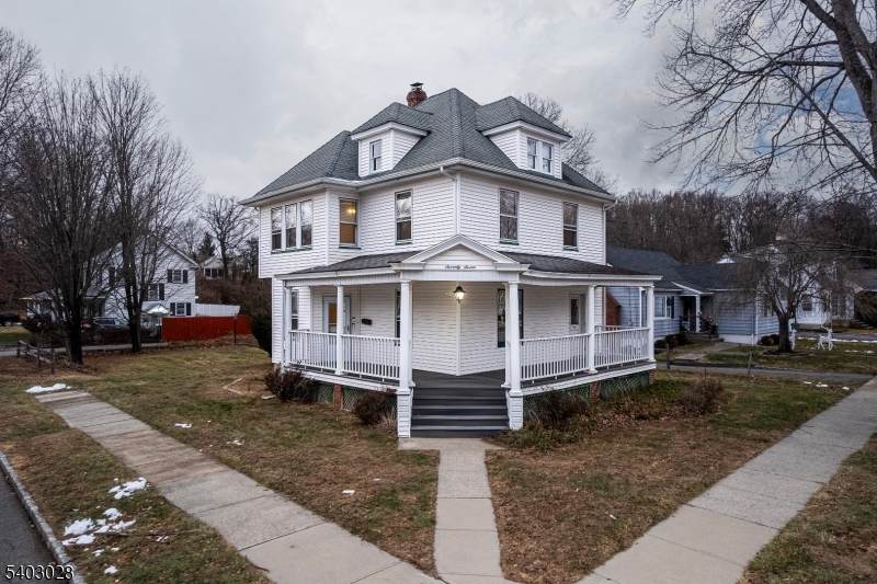 77 Baker Ave - Photo 1