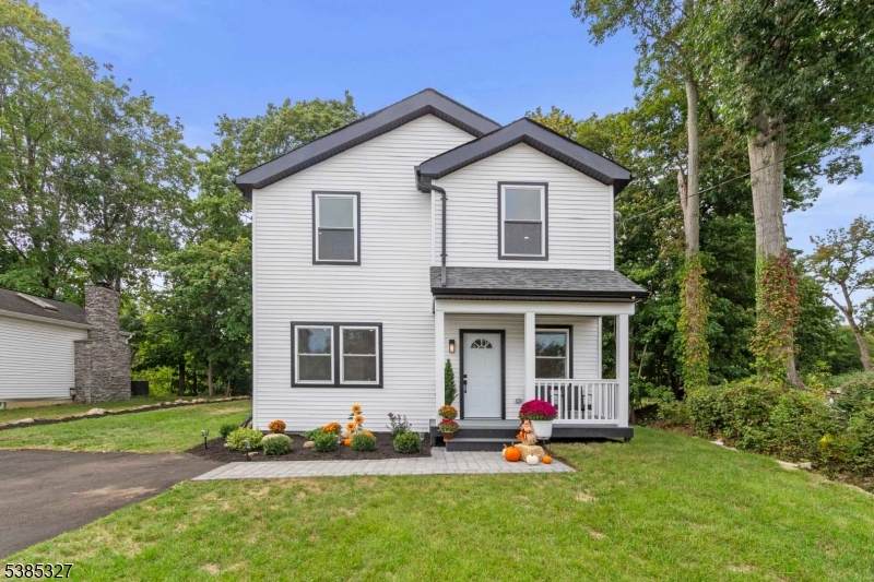 78 Maple Ln - Photo 1